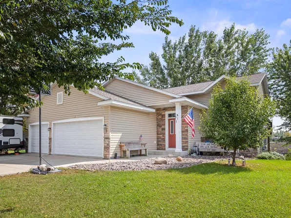 1291 Denver Ave SE, Hutchinson, MN 55350