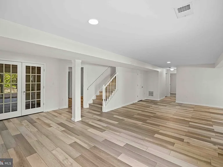 3312 Eagle Ridge Dr — Photo 4