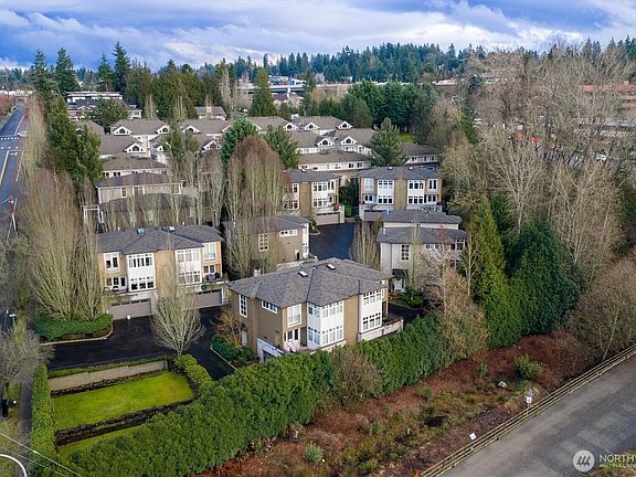 2nd image of 8627 112th Lane NE