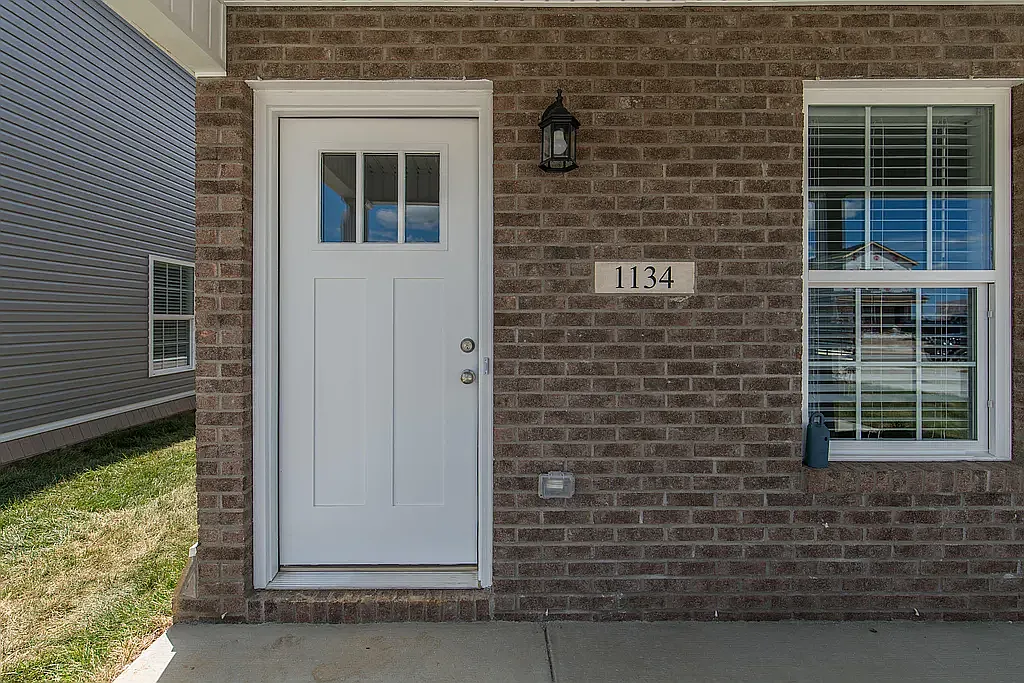 3 bed, 2.5 bath, 1600 sqft, $1,675 — Photo 4