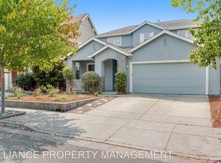 2708 Barndance Ln #1, Santa Rosa, CA 95407