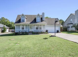 214 Blue Lake Ln, La Vergne, TN 37086