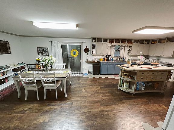 4th image of 1306 Brock Cir
