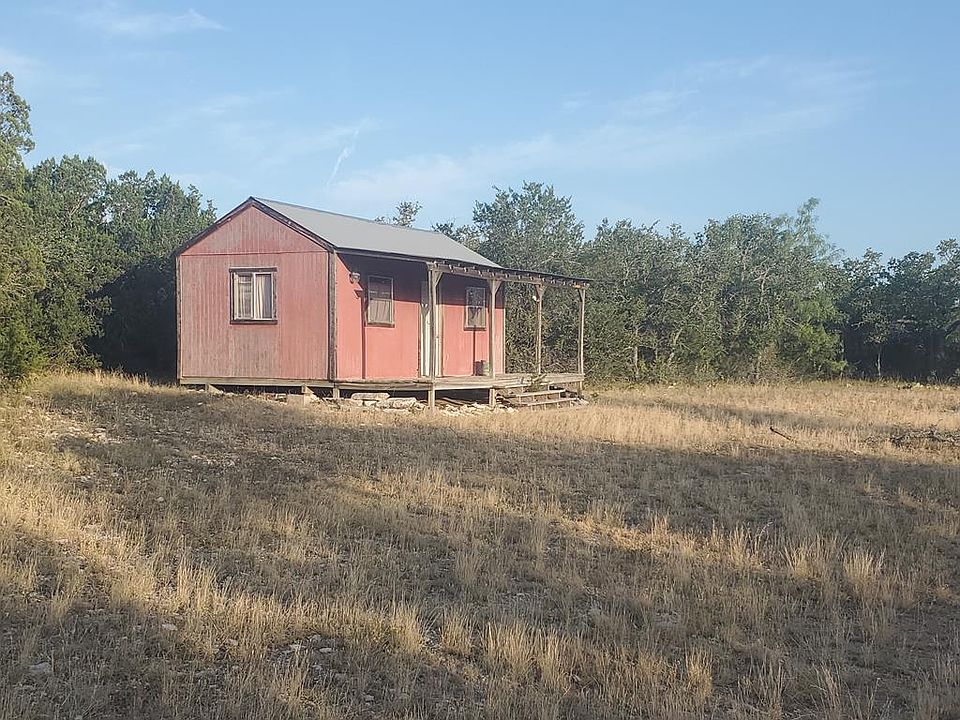 1st image of 220 W Spur Dr