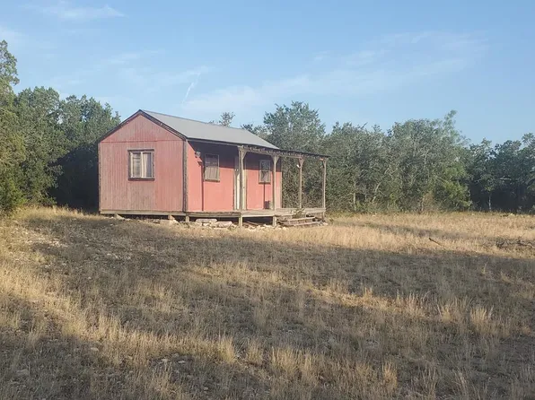 220 W Spur Dr, Fort Mc Kavett, TX 76841