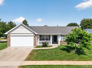 11 Swift Creek Ct, Saint Peters, MO 63376