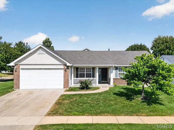11 Swift Creek Ct, Saint Peters, MO 63376