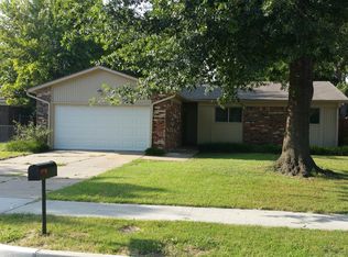 10889 E 33rd Ct, Tulsa, OK 74146