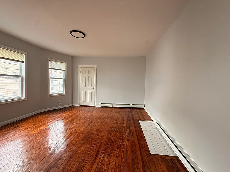 125 Knight St #5 — Photo 7