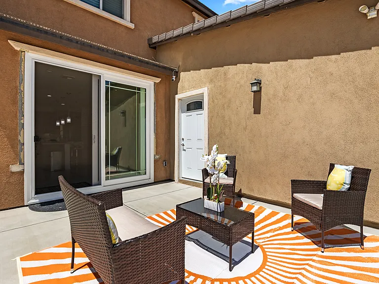 4638 Helen Bell Way — Photo 18