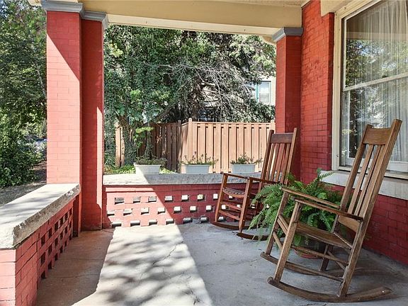3rd image of 3010 E 6th St