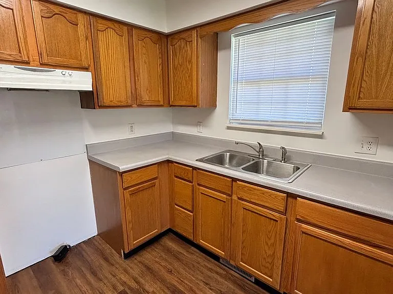 1712 Delaware Ave — Photo 11