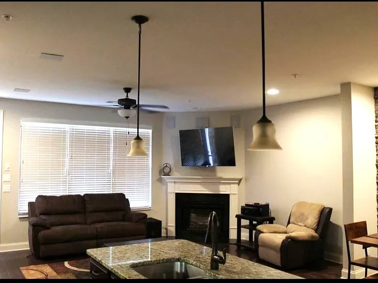 220 Bixby Private Ln — Photo 7