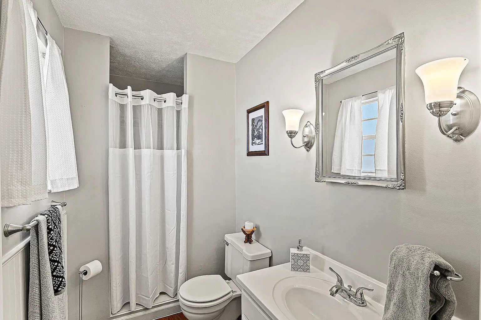 3 bed, 2.5 bath, 1288 sqft, $2,950 — Photo 1