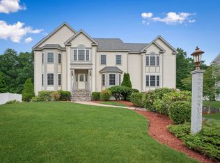 91 Prospect Hill Dr, Tewksbury, MA 01876