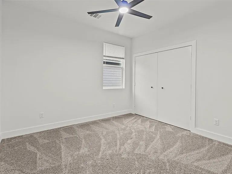 8127 Hoffman St — Photo 10