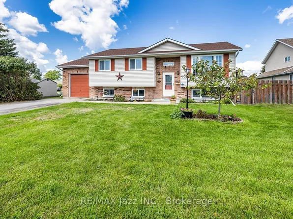 24 Glenn Dr, Quinte West, ON K8V 6E3
