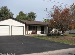 4209 Cedar Valley Dr, Paragould, AR 72450