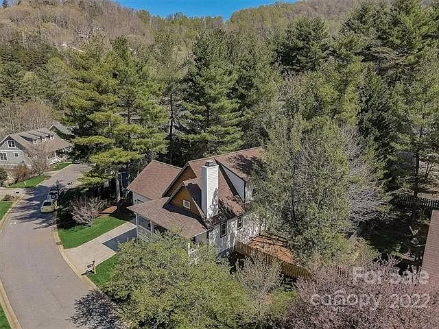 11 Oakhaven Ter — Photo 40
