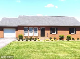 31 Rome Dr, Martinsburg, WV 25403