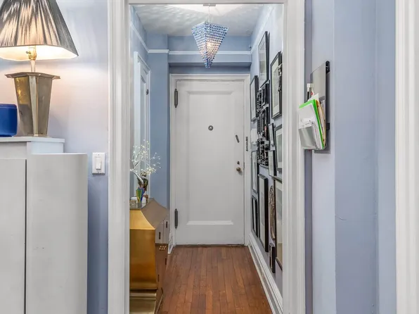 434 East 52nd Street image 1 of 17