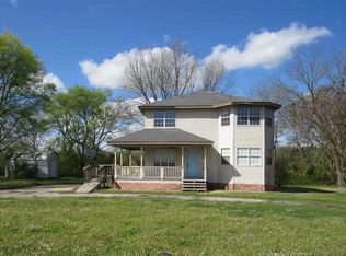 609 Roberson Rd, Omaha, TX 75571