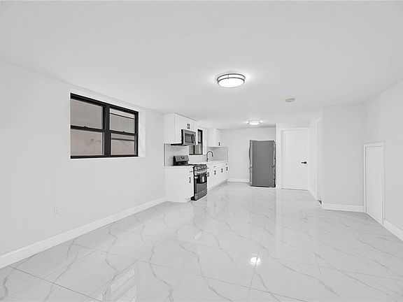 4th image of 3013 Brighton Ct Floor 5