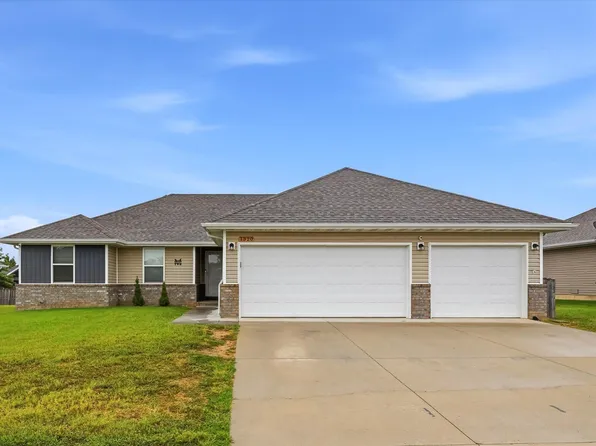 1320 S Olde Savannah Avenue, Republic, MO 65738