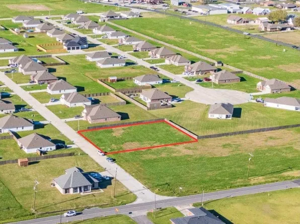 23129 Riverbank St, Vacherie, LA 70090