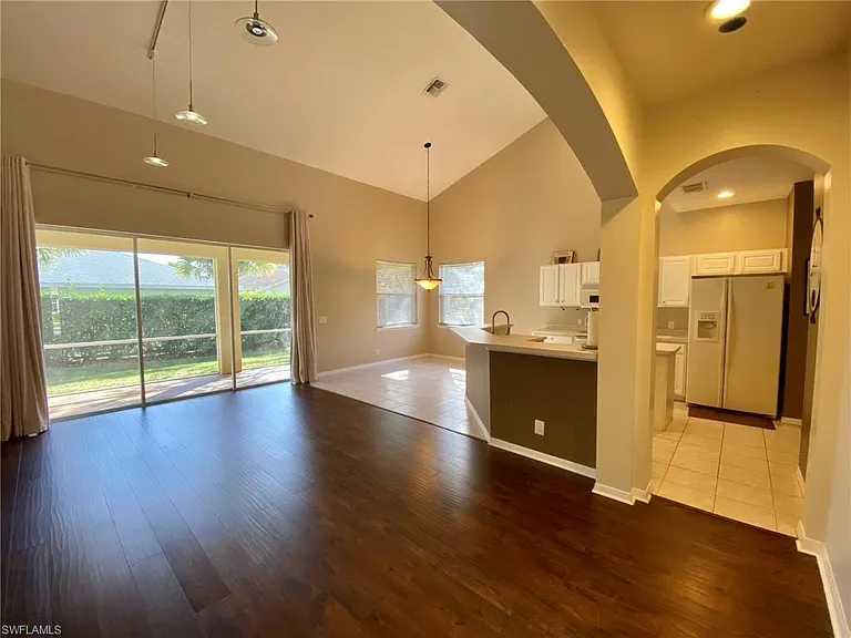 74 Burnt Pine Dr — Photo 5