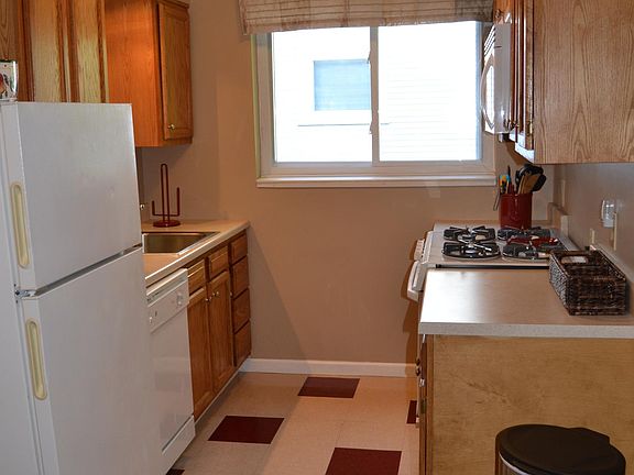 3rd image of 6535 Iris Ave APT 3