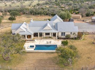 612 Deleon Rd, Fredericksburg, TX 78624
