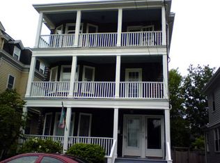 110 2nd St #2B, Newport, RI 02840