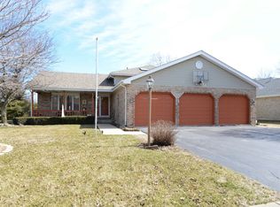613 Merganser Ln, Peotone, IL 60468