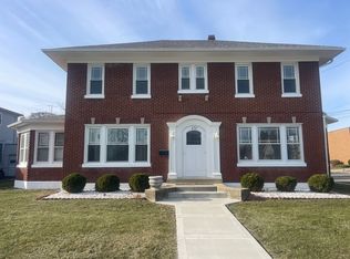 272 N Porter St, Elgin, IL 60120