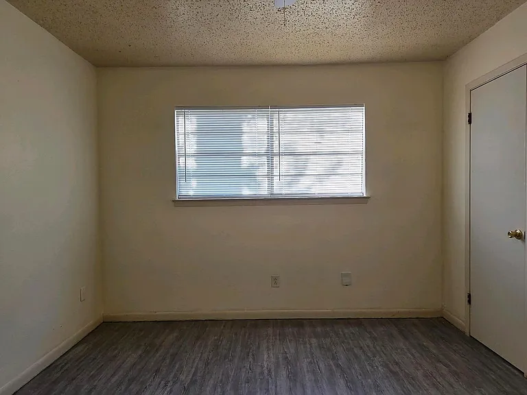 Tammy Lynn Dr 314 — Photo 8