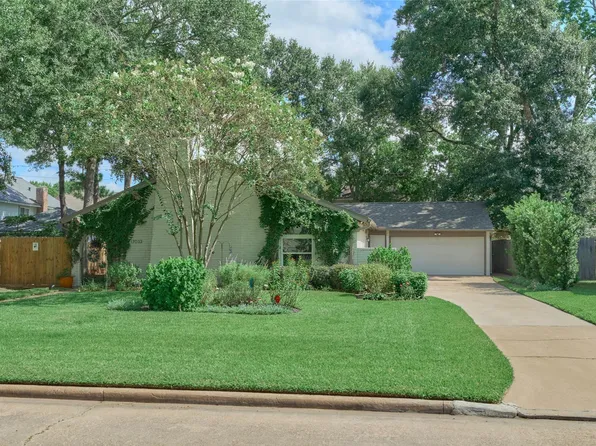 17022 Hill View Ln, Spring, TX 77379