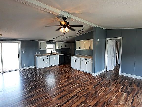 4th image of 45421 Robby Dr