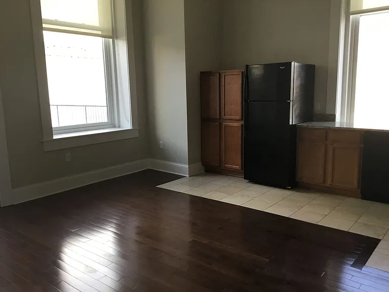 324 S Brady St — Photo 5