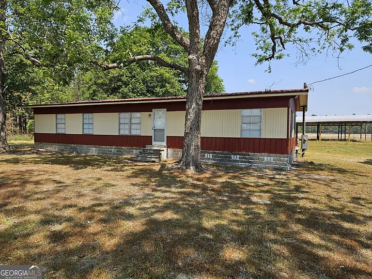 647 Buck Creek Rd — Photo 16