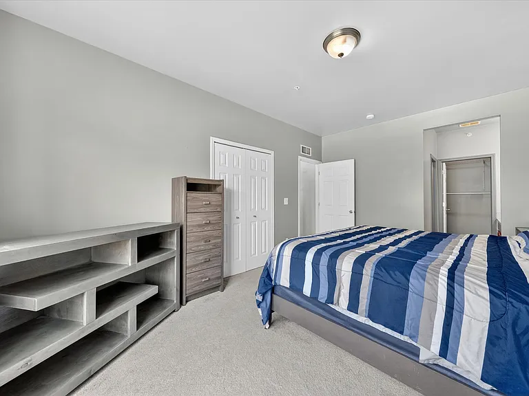 23668 Northstone Village Dr — Photo 17
