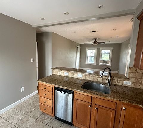 3rd image of 38 Dakota St APT 2