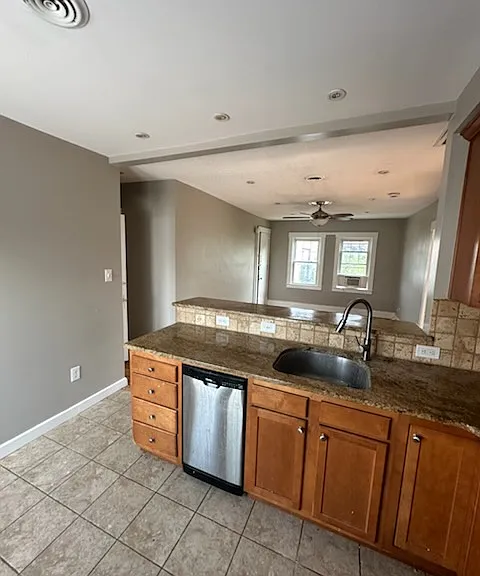 38 Dakota St #2 — Photo 3