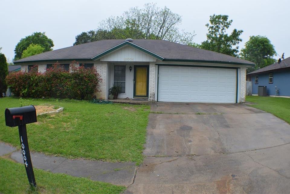 1st image of 10004 Woodhaven Dr
