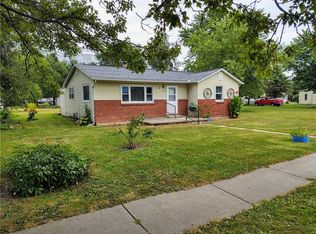 416 E State St, Lovington, IL 61937