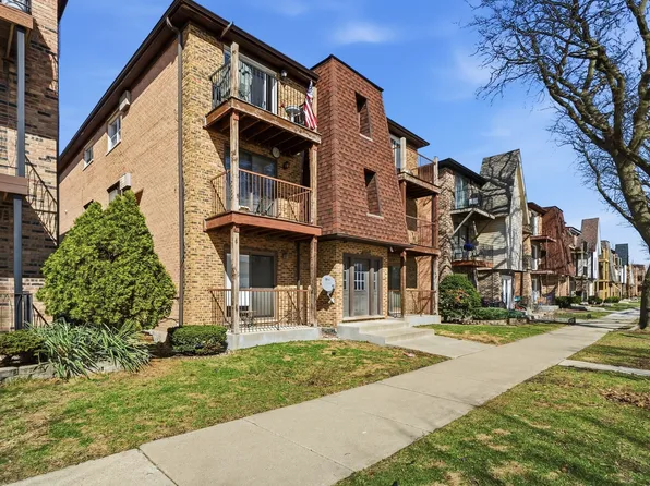 6728 W 64th Pl APT 2A, Chicago, IL 60638