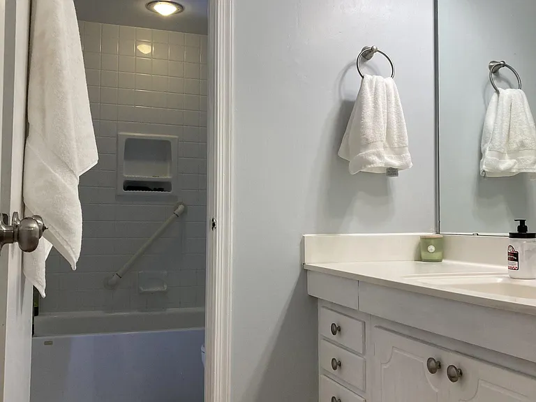 6305 Dixon Dr — Photo 26