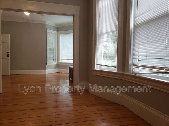 5th image of 15 Woodbine St #1