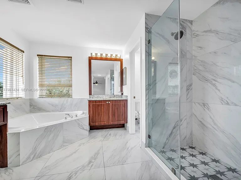 1663 E Harmony Lake Cir — Photo 19