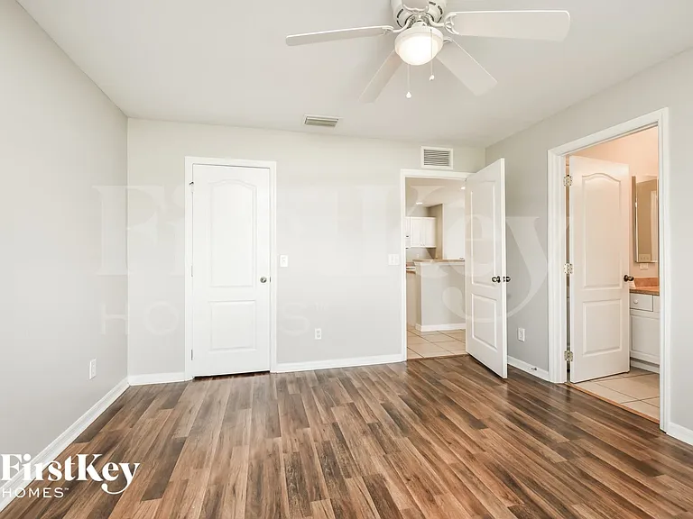 6003 Olive Ave N — Photo 9